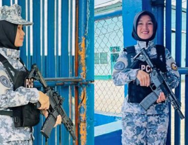 Philippine Coast Guard hijab women
